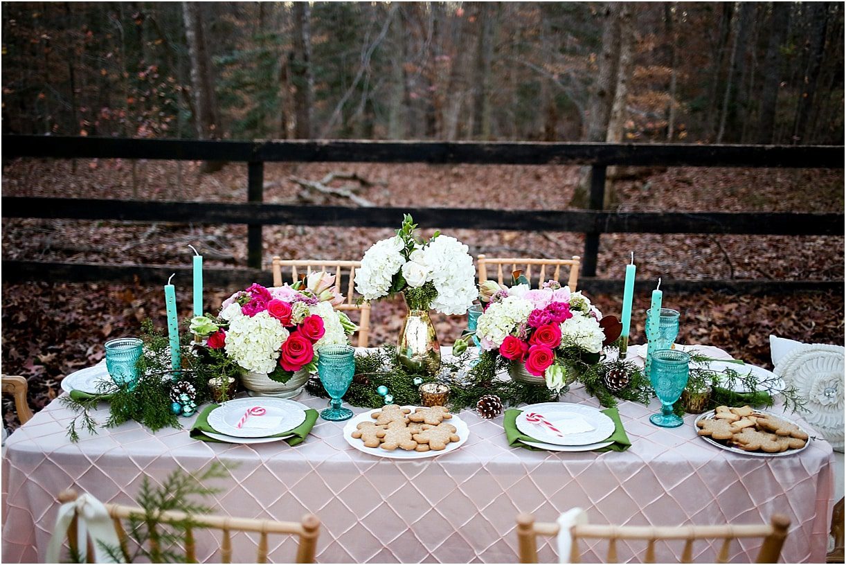 Holiday Tablescape Pink and Greenn