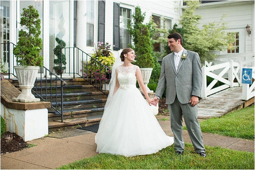 virginia-plantation-wedding-as-seen-on-hill-city-bride-by-the-herrintons_0034