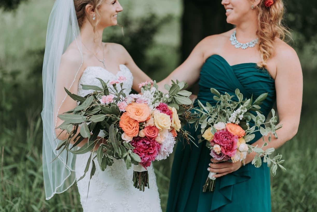 https://hillcitybride.com/wp-content/uploads/2017/01/05-24841-post/Wedding-Roles-for-Friends-Bridesmaid-Etiquette.jpg
