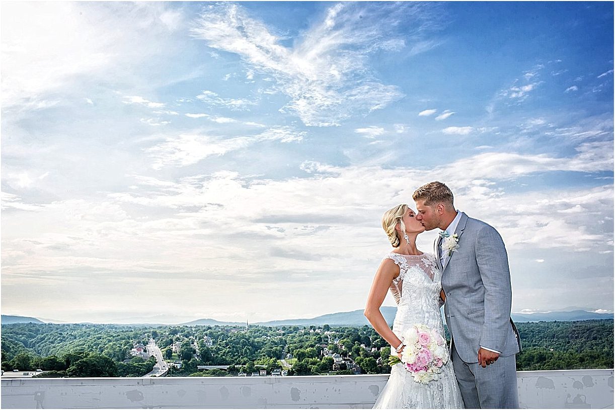 lynchburg-rooftop-wedding-as-seen-on-hill-city-bride_0016