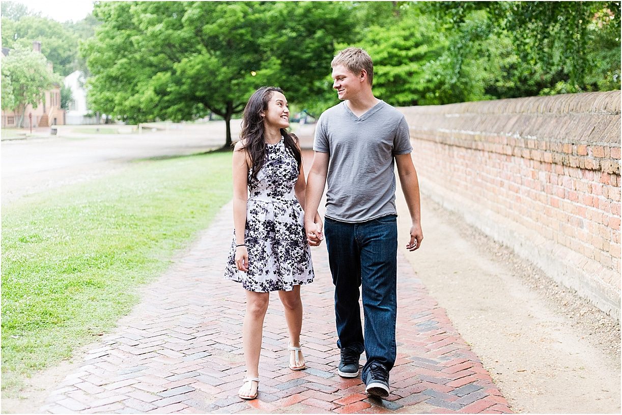 colonial-williamsburg-engagement-as-seen-on-hill-city-bride_0016