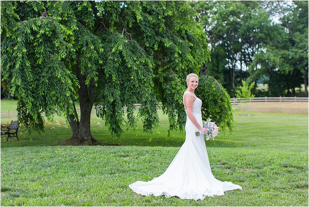 Virginia Farm Wedding as seen on Hill City Bride_0017