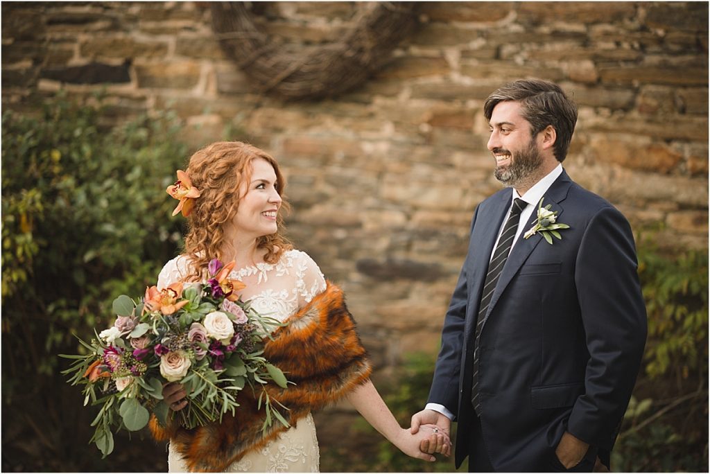Rustic Autumn Wedding as seen on Hill City Bride_0027