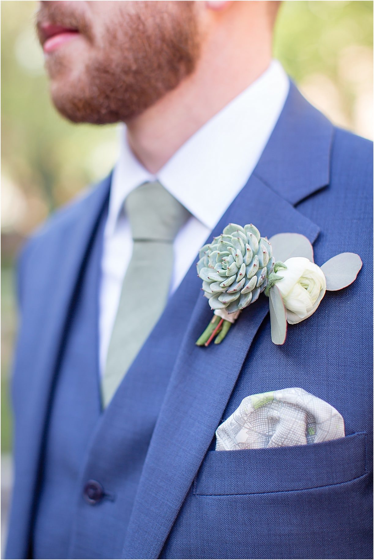 Sophisticated Richmond Wedding in Virginia as seen on Hill City Bride by Melissa Desjardins Photography Succulent Bout