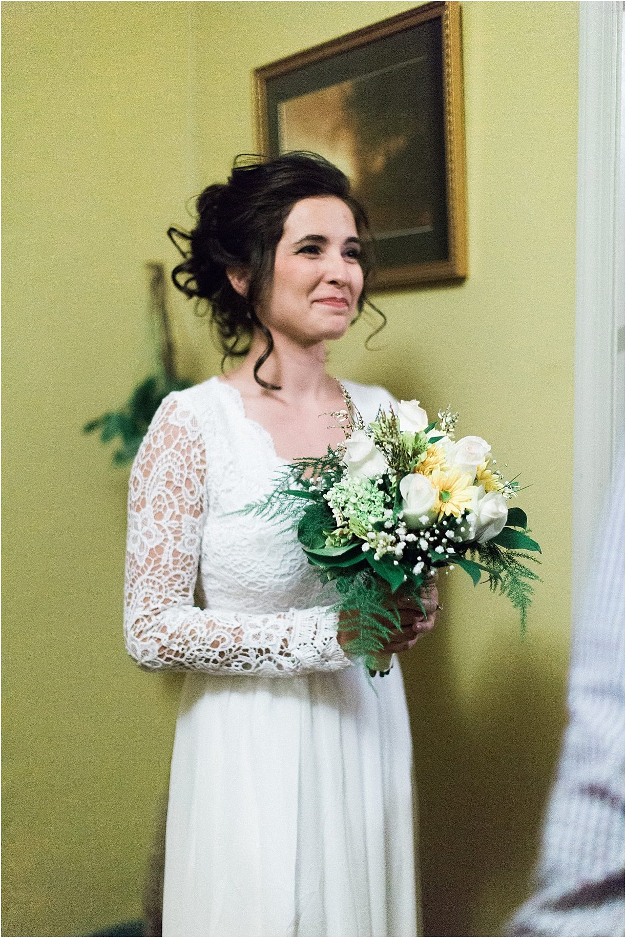 White Hart Wedding in Lynchburg as seen on Hill City Bride Virginia Wedding Blog by Gaudium Photography - bride, flowers, gown