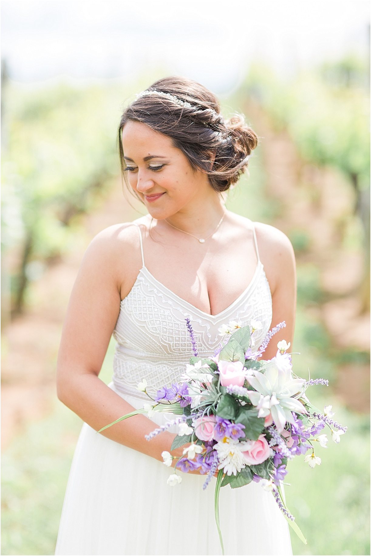 Spring Vineyard Wedding | Hill City Bride Virginia Wedding Blog - Jessica Green Photography - bride, bouquet