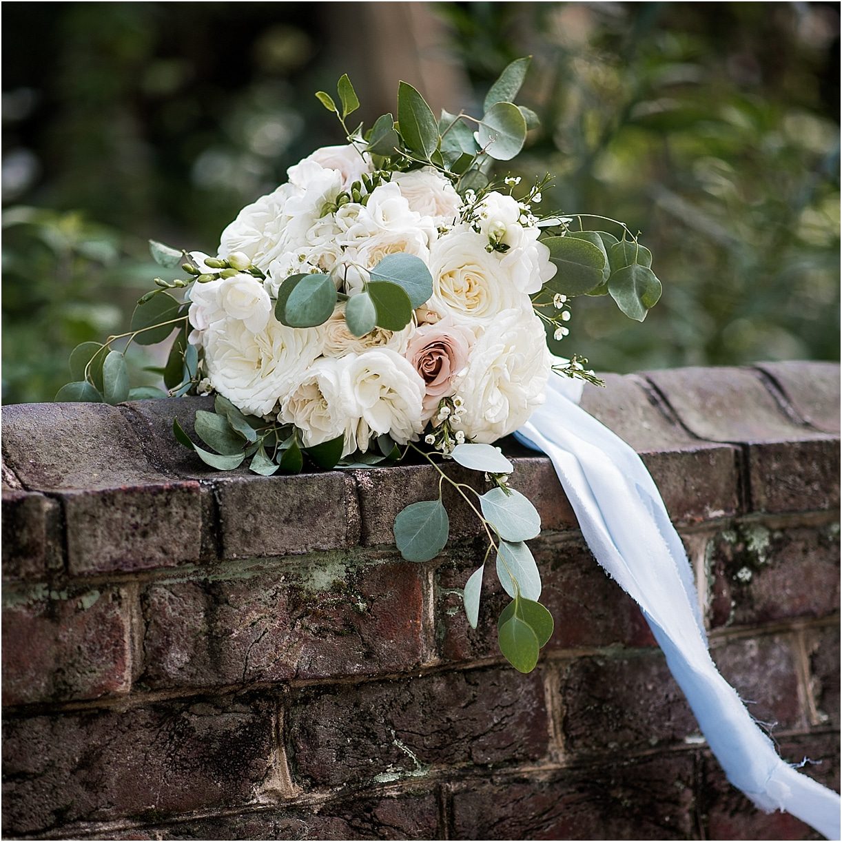 Blue Outdoor Wedding in Alexandria Virginia with Perfect Details | Hill City Bride Blog for Ideas and Inspiration Bouquet