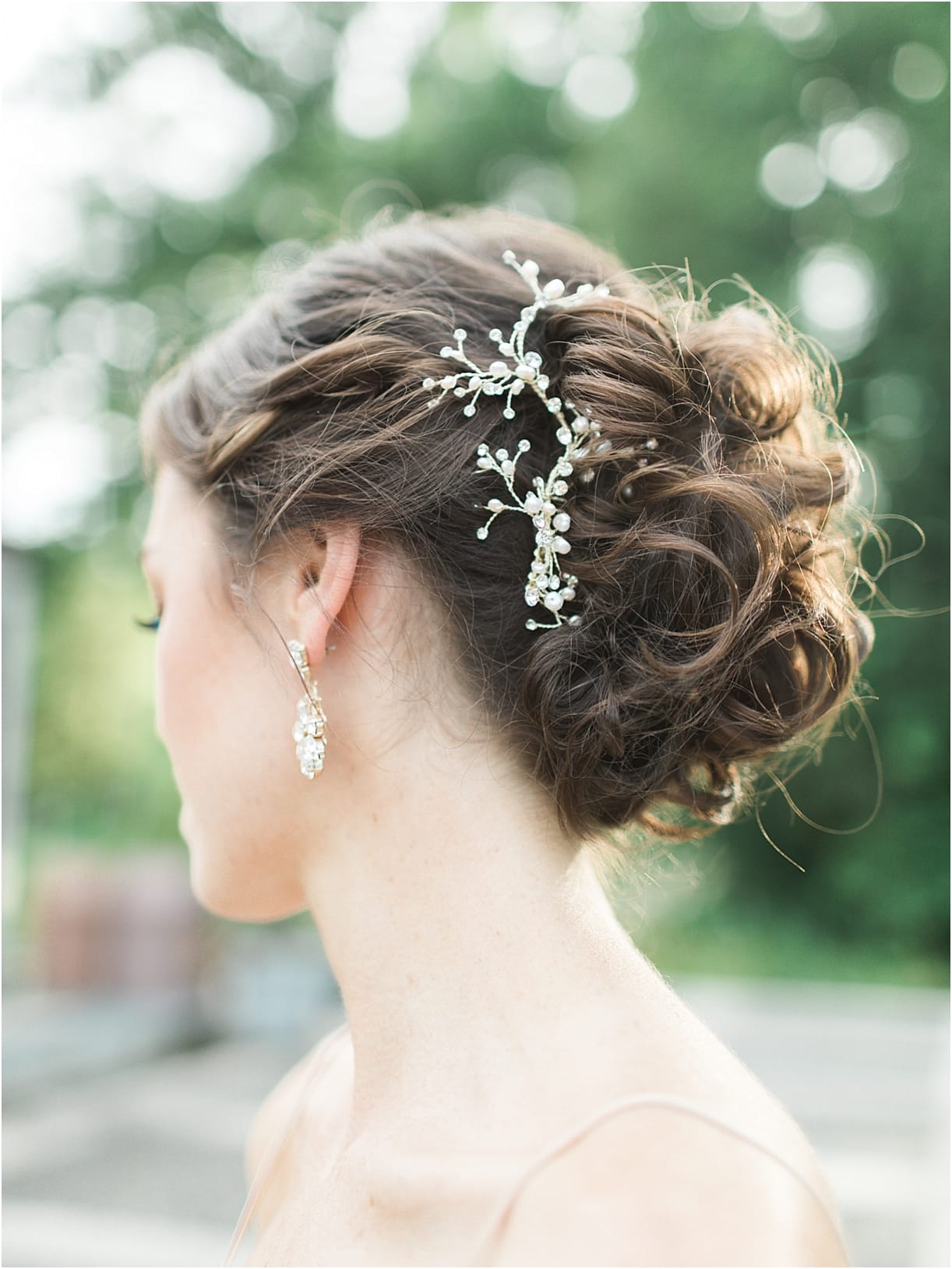 Peach Inspired Wedding Inspiration at the Arboretum Updo Combs
