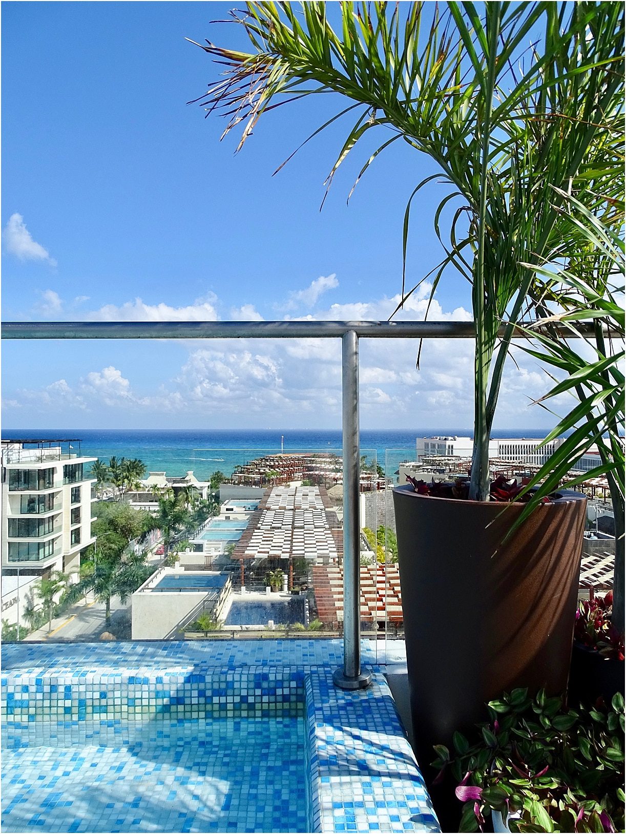 The Reef 28 Playacar Cancun Mexico All Inclusive Resort Adults Only | Hill City Bride Virginia Weddings Destination Wedding Blog Rooftop Pool Bar