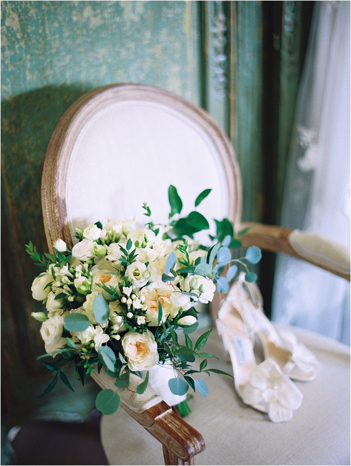 Gorgeous Pippin Hill Wedding in Charlottesville Virginia Flowers Chair Bouquet Bridal