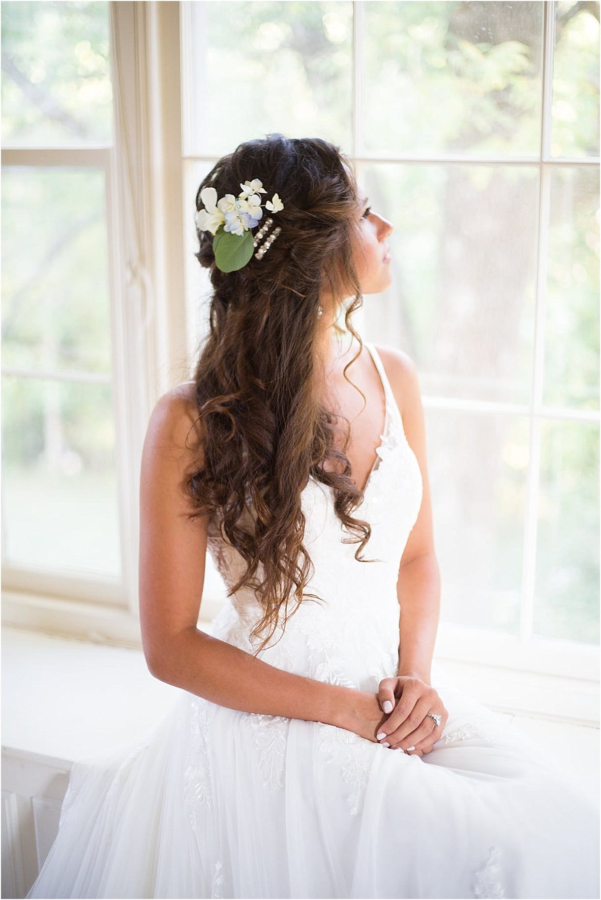 How to Make DIY Hair Clips for Your Wedding | Hill City Bride Virginia Weddings Blog Long Wedding Hair