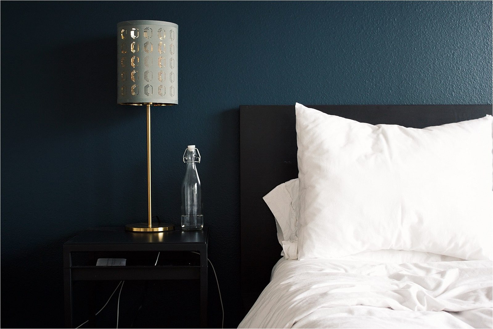 Dark Bedroom | Dark Green Bedroom | Best Color for Bedroom Walls | Relaxing Bedroom Paint Colors | Hill City Bride Blog