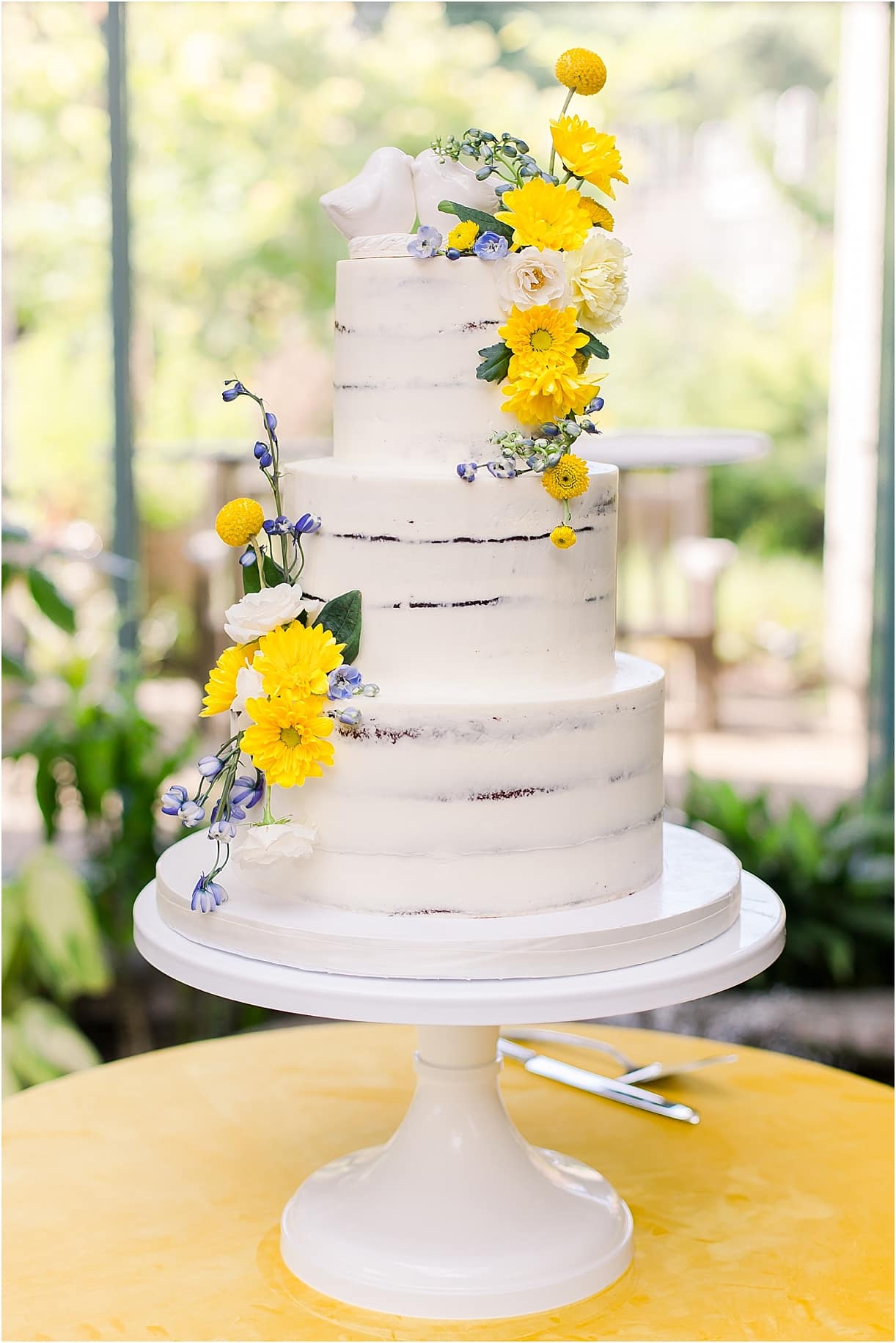 Light Blue and Yellow Wedding | Hill City Bride Wedding Blog Cake
