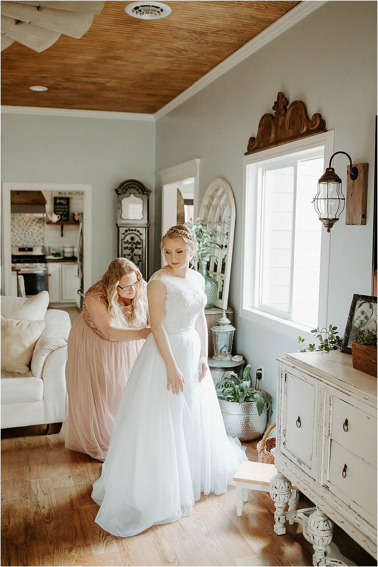 Small Intimate Wedding During Coronavirus What to Do COVID 19 | Hill City Bride Virginia Weddings Getting Ready