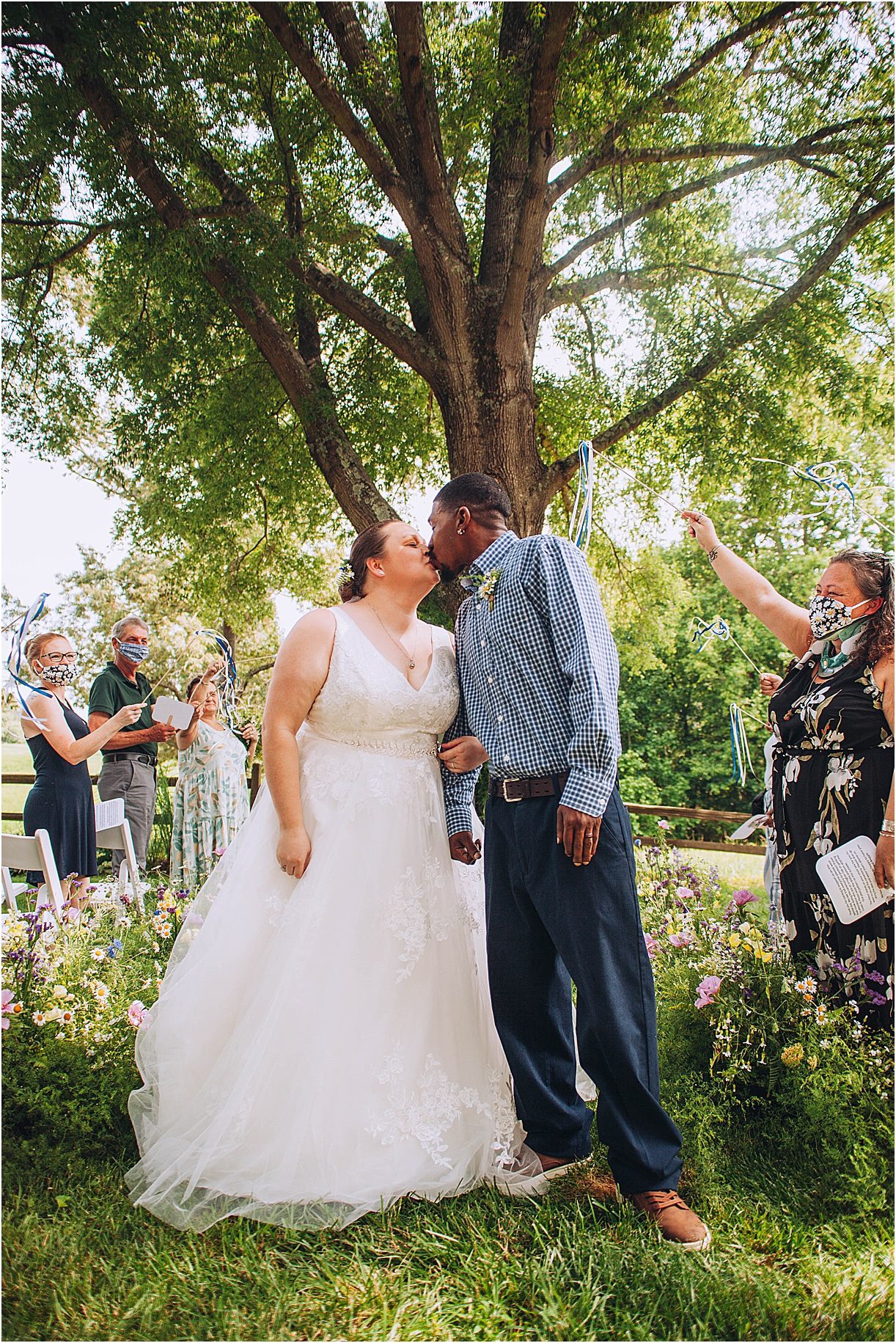 Backyard Wedding | Hill City Bride Virginia Wedding Blog | Interracial Wedding 