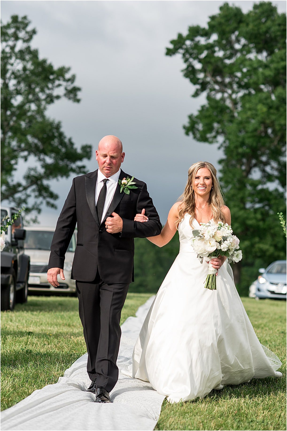 Bride Aisle | Drive In Wedding Ideas | COVID Wedding Ceremony Ideas | Hill City Bride Virginia Weddings