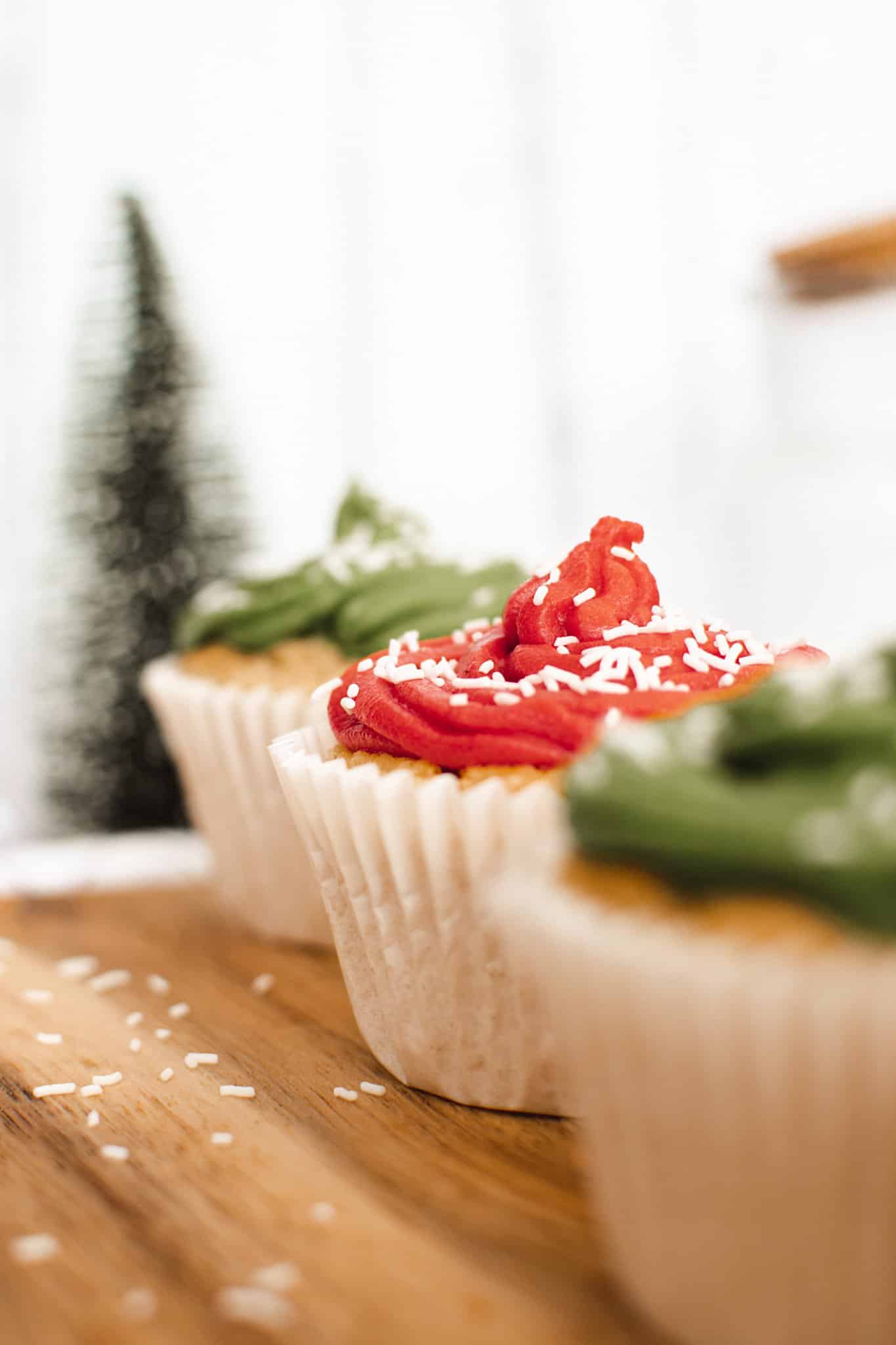 How to Make Homemade Vegan Christmas Cupcakes
