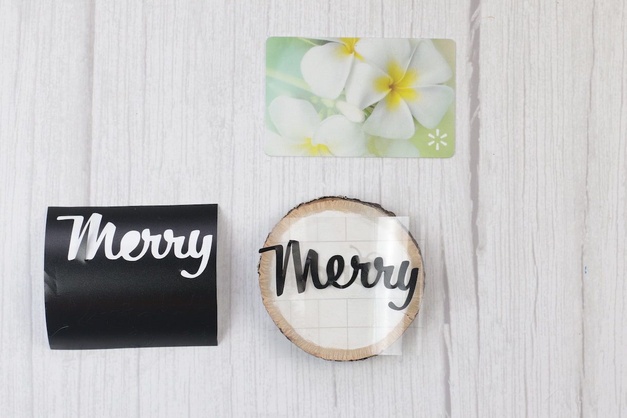 Rustic Farmhouse Wooden Disc Ornaments Wedding Favors for Christmas