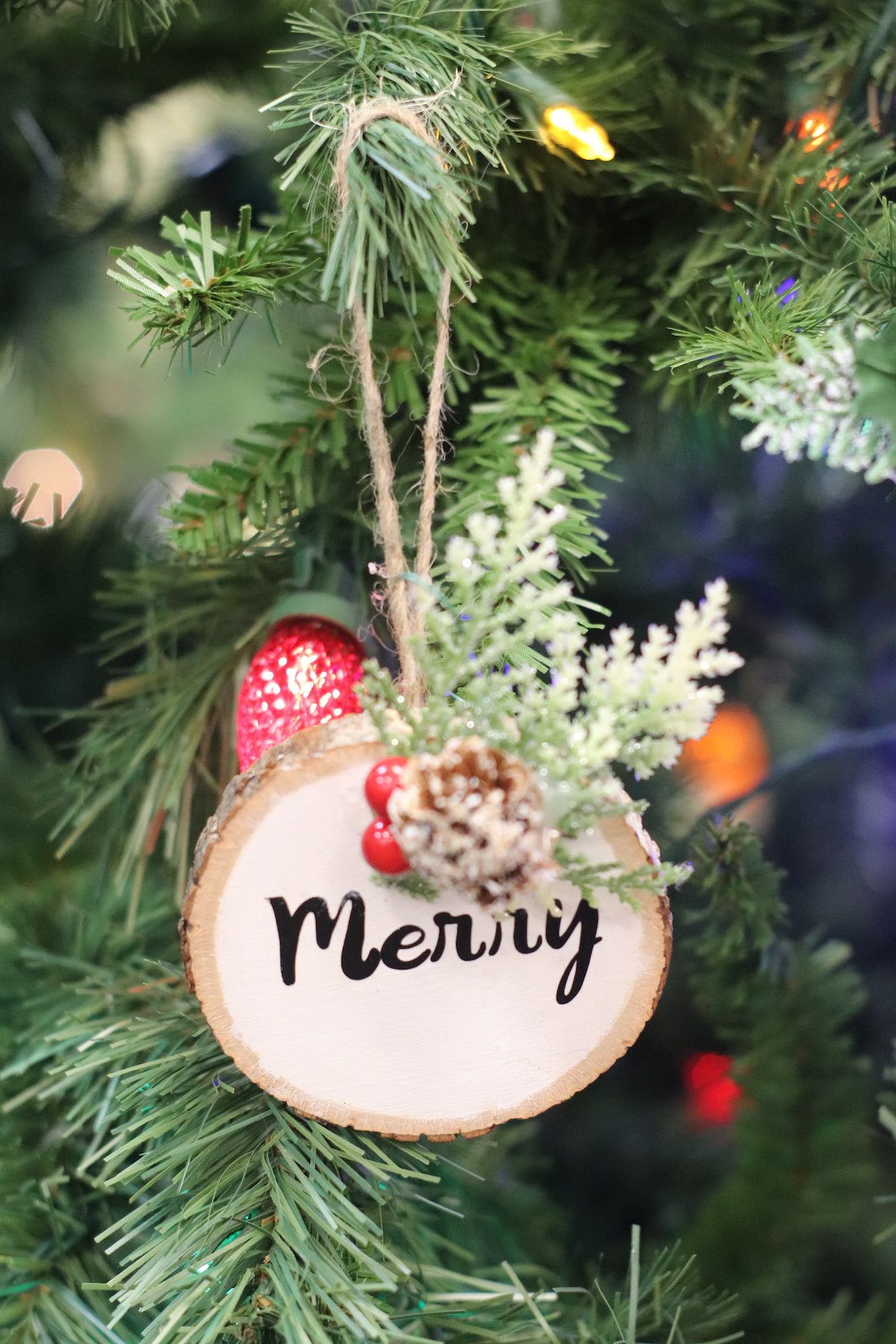 Wooden christmas ornaments to make as wedding favors