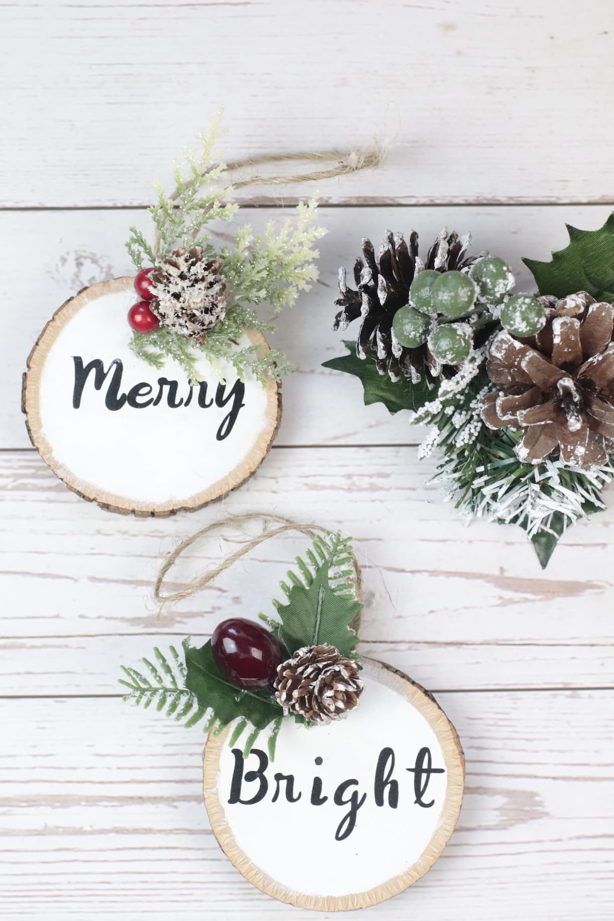 Wooden christmas ornaments to make