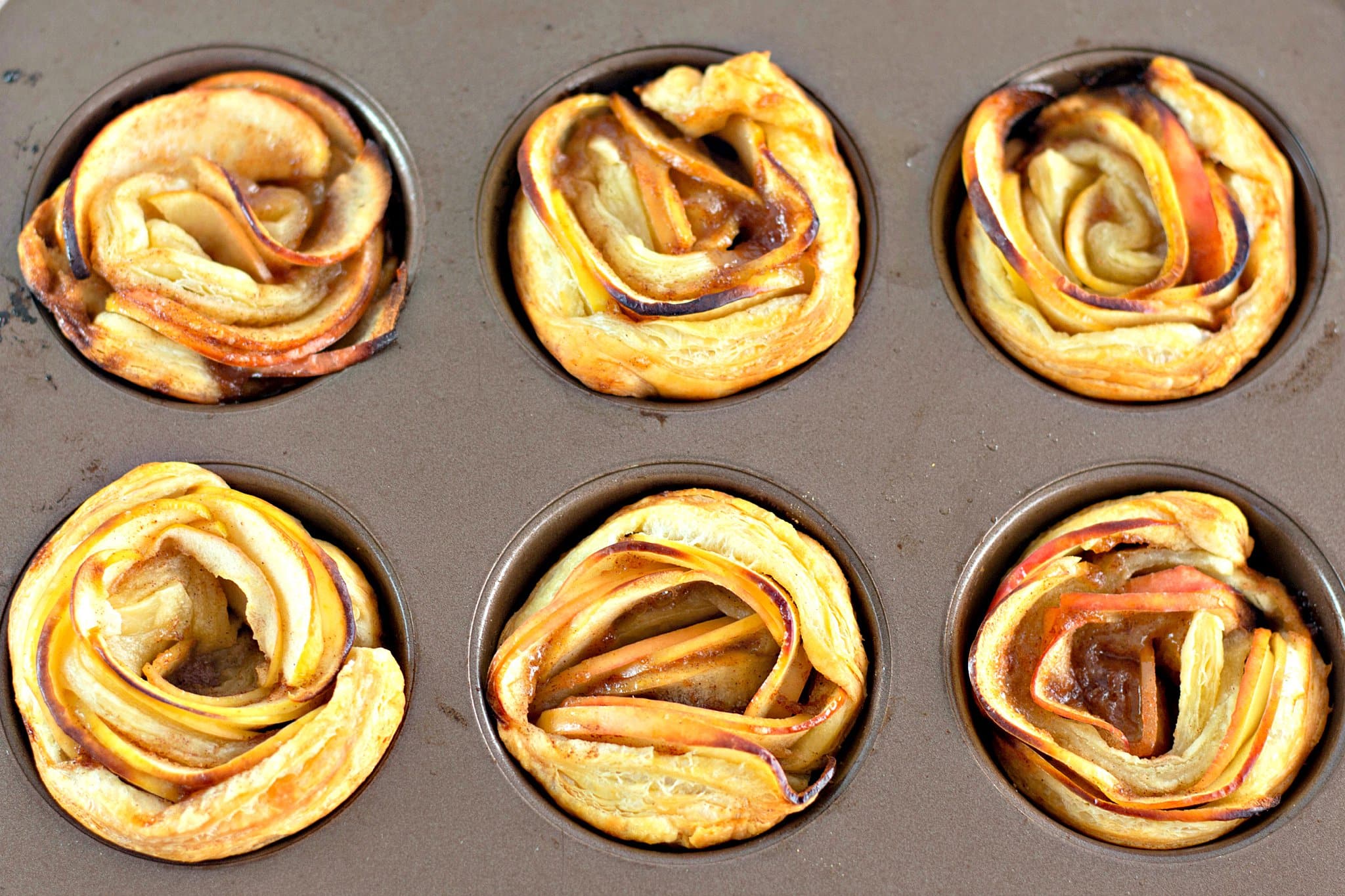 Baked Apple Pie Rosettes