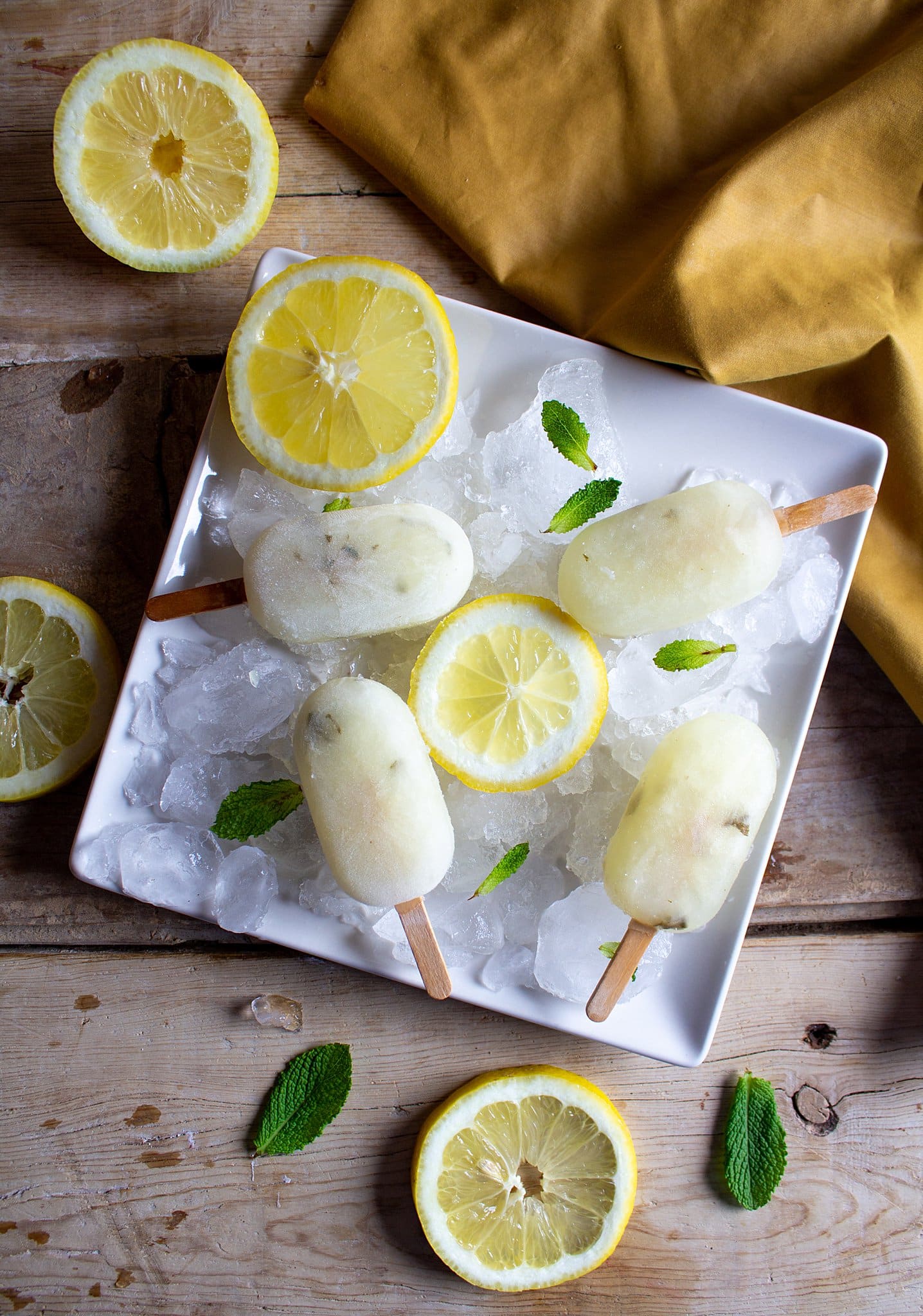 Lemon Mint Popsicles for a Summer Wedding Day