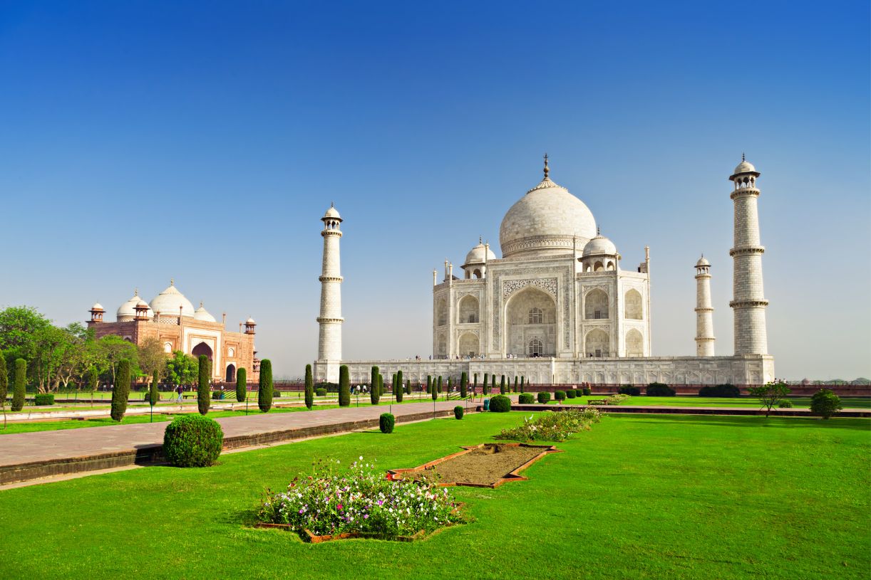 Taj Mahal Romantic Honeymoon in India