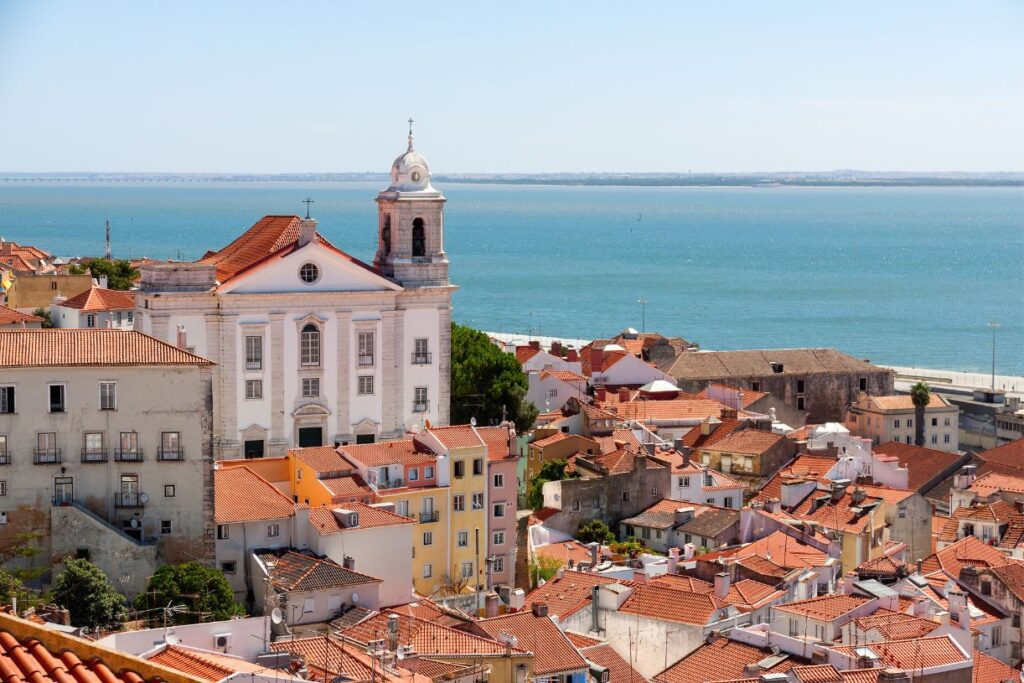 19 Extra Romantic Things to Do in Lisbon Portugal