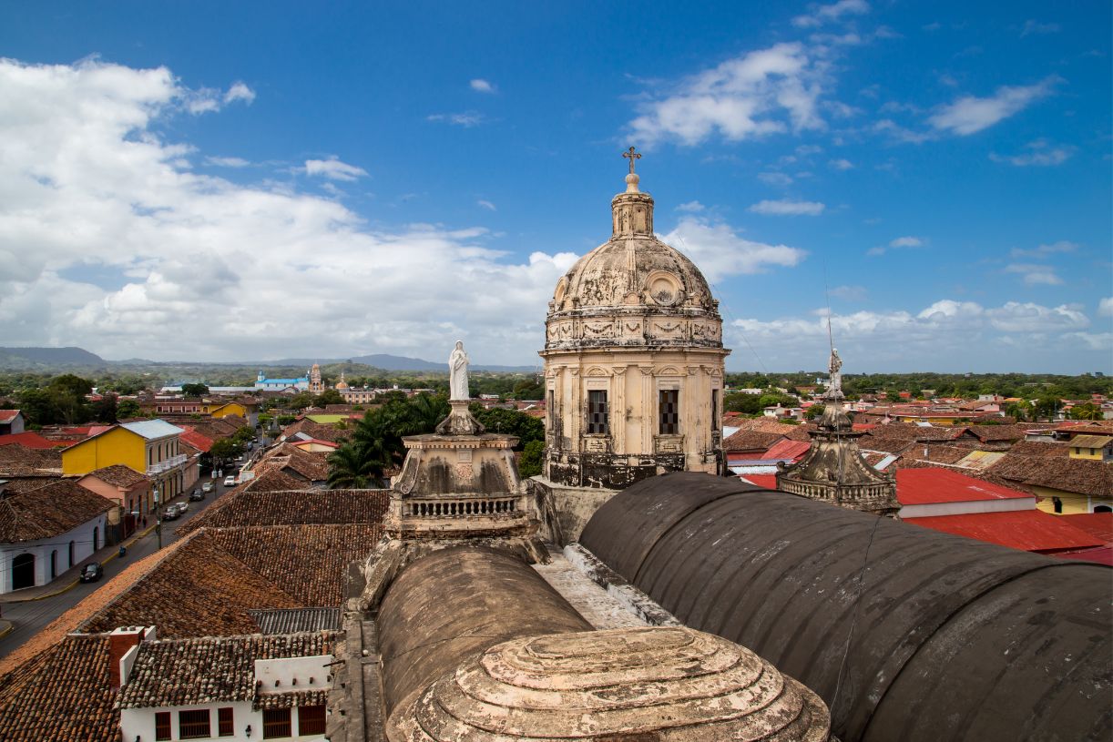 Granada - Nicaragua Skyline View for Couples